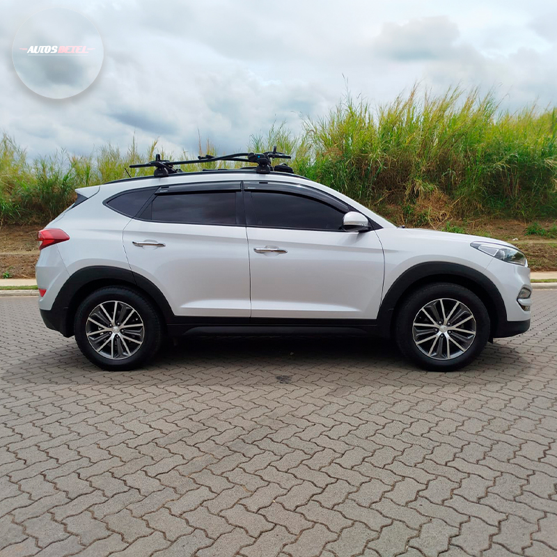 HYUNDAI TUCSON 2017